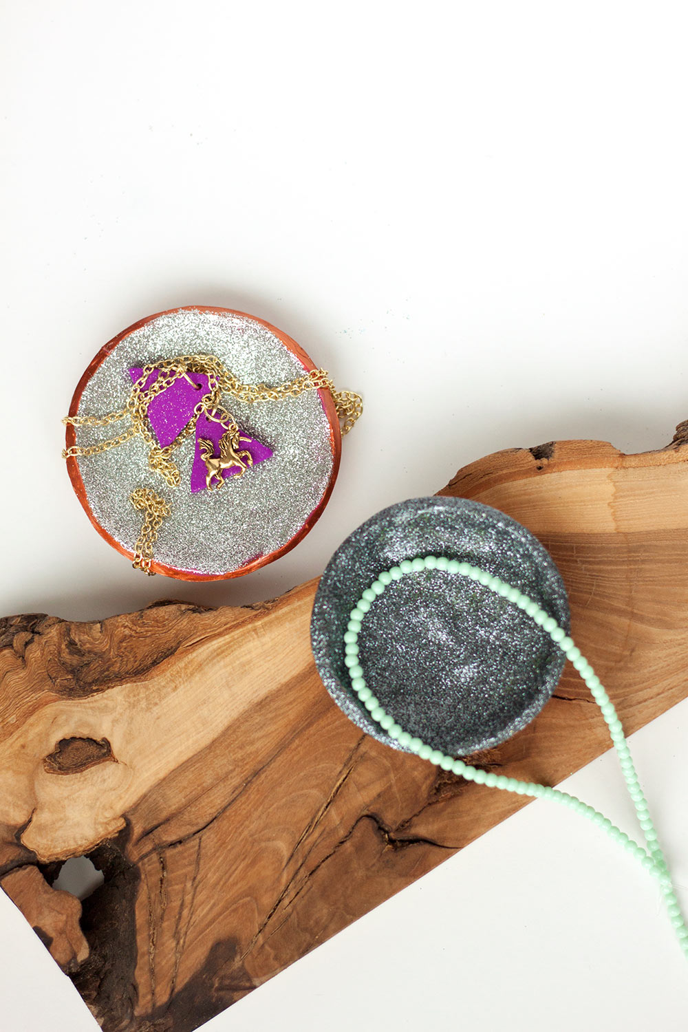 DIY Glitter Ring Bowls by Peony + Ink